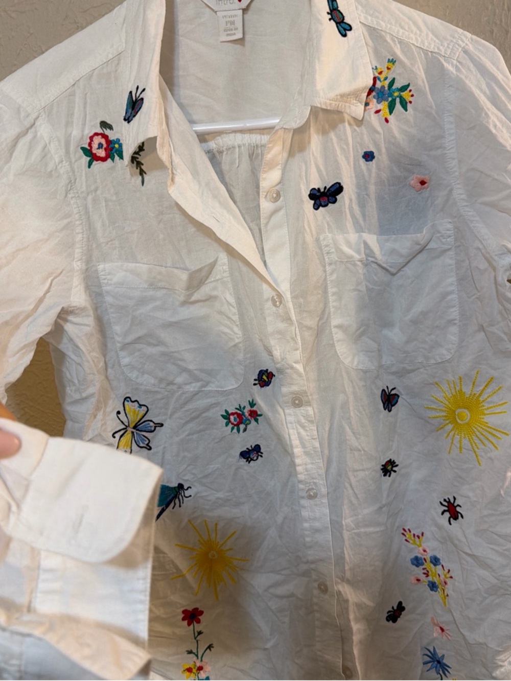 White Embroidered Button-Up Shirt with Floral & Butterfly Motif - Picture 3 of 5